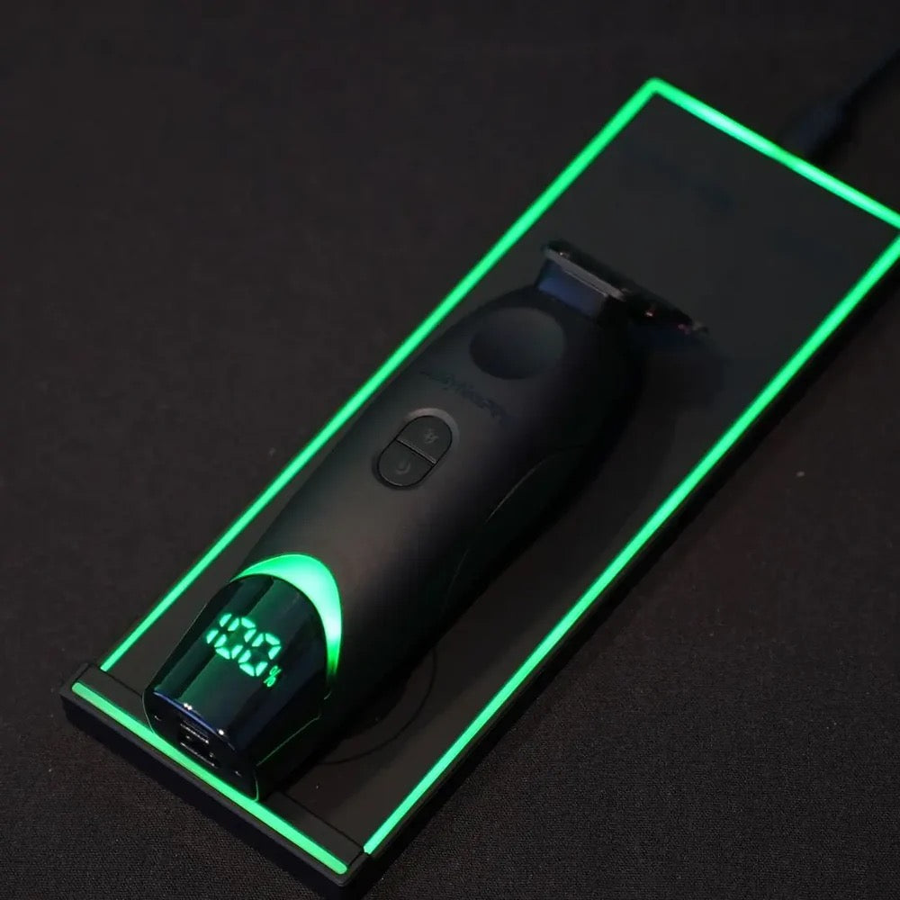 Babyliss FX Tomb45 Trimmer with F R E E Wireless Charging Pad